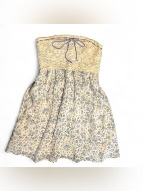 hollister floral mini dress!